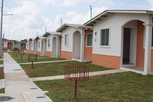 Urbanizacion Los Cedros En Las Colinas De Pacora