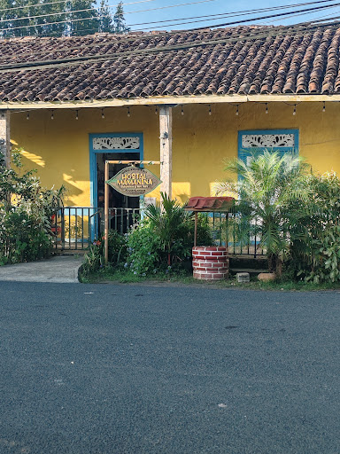 Hostal Mamanina