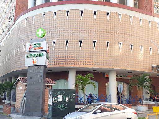 Farmacia Hospital Nacional y Centro Médico Nacional